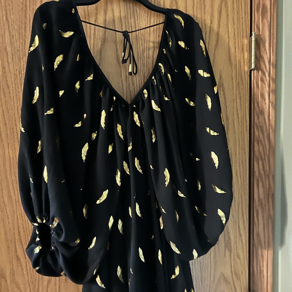 Tularosa baby doll dress with oversized balloon sleeves and V neck XS